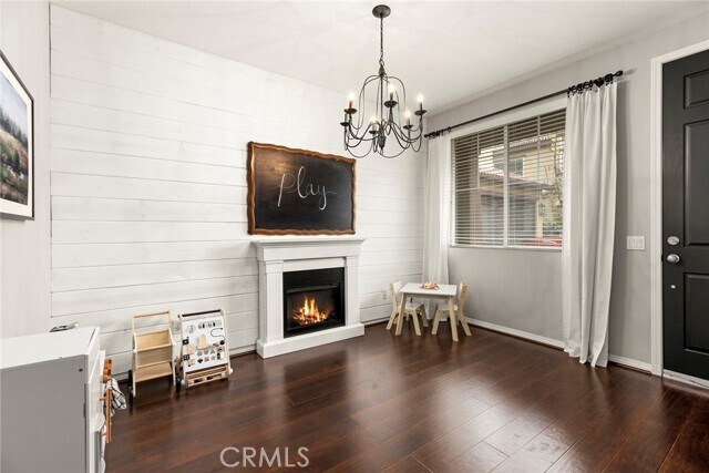 Building Photo - 377 W Pebble Creek Ln