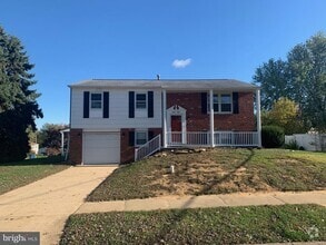 Building Photo - 38 Guenever Dr