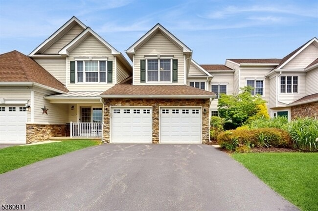 Building Photo - 104 Briar Ct