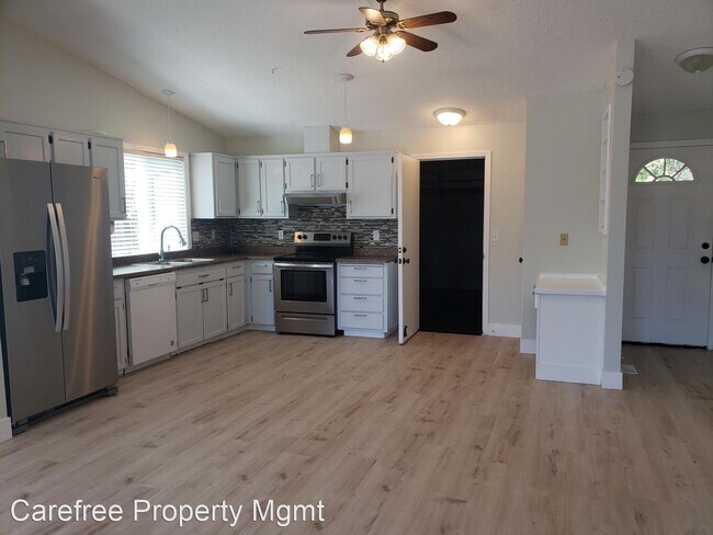 Building Photo - 3 br, 2 bath House - 2214 SW Spence Court