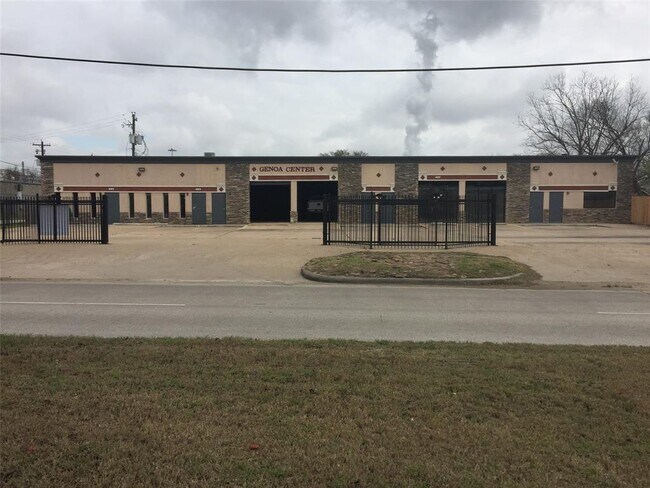 Building Photo - 403 Allen Genoa Rd