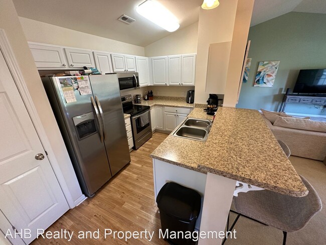 Building Photo - 2 br, 2 bath House - 3471-3C Forestdale Dr