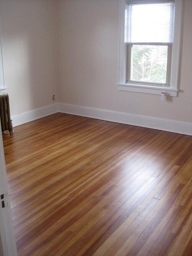 Bedroom #1 - 8 S Smith St