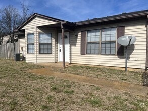 Building Photo - 3306 Chesapeake Cir