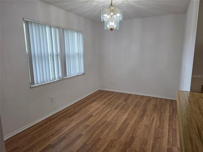 Foto del edificio - 9910 Turf Way