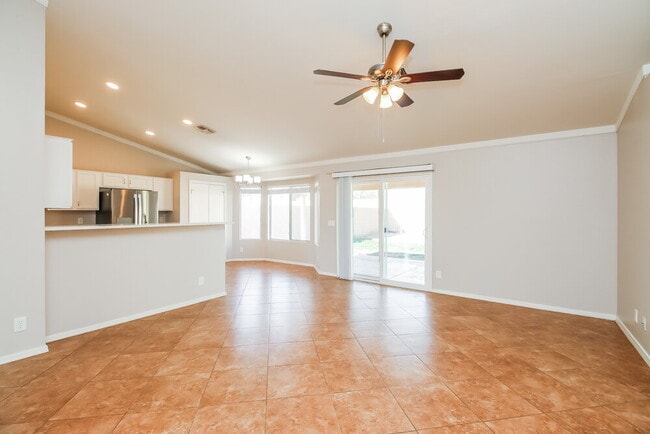 Building Photo - 986 S Wanda Dr