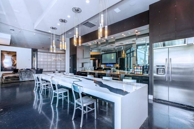 Building Photo - 4123 Cedar Springs Rd