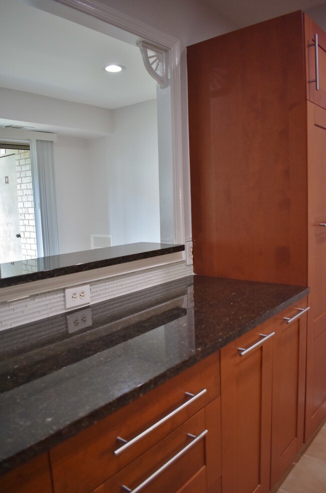 Foto del edificio - 12213 Braxfield Ct