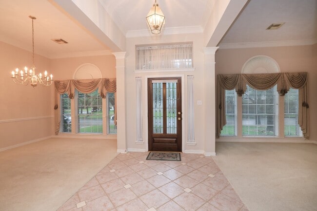 Building Photo - 17222 Leeside Dr