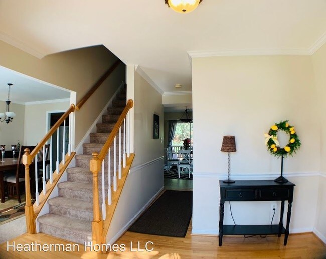 Building Photo - 4 br, 2.5 bath House - 261 Greenspring Drive