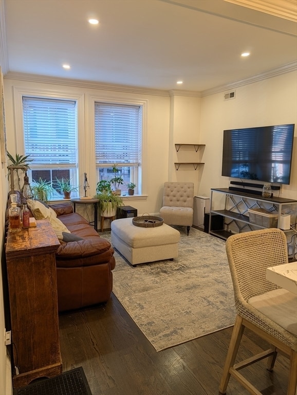 Building Photo - 2A Wellington St