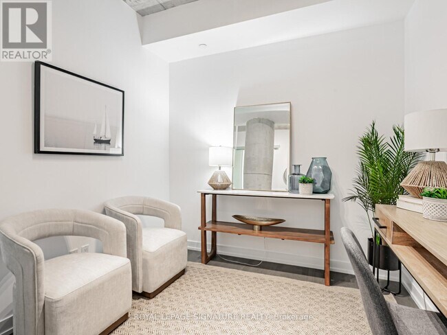 Photo du bâtiment - 560 King St W