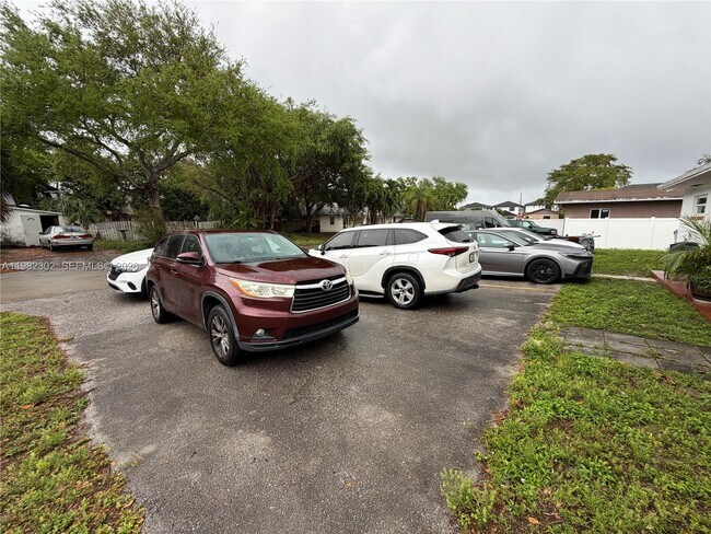 Foto del edificio - 2620 SW 51st St