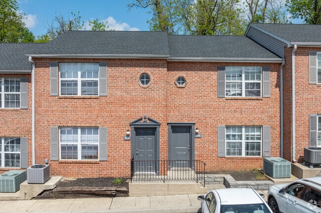 Building Photo - Cumberland Pointe