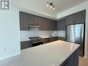 Building Photo - 27 Korda Gate