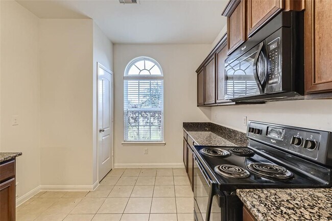 Foto del edificio - 2006 Quiet Palm Ln