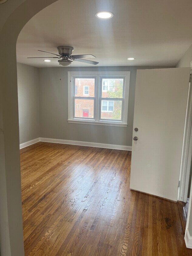Foto principal - 6320 Gardenia St