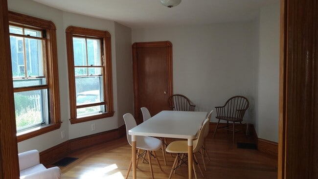 dining room - 33 Gold Star Rd