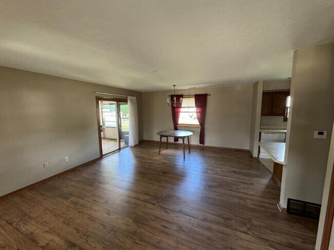 Building Photo - 2530 Portage Grove Ct