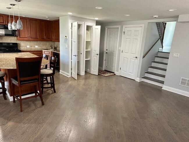 Foto del edificio - 1747 N Drury Ln