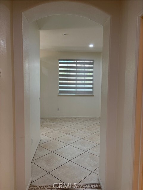 Building Photo - 50 Salton