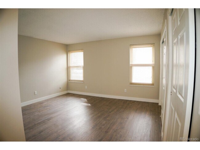 Building Photo - 14517 E 12th Ave