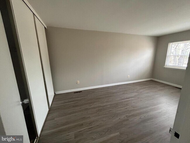 Foto del edificio - 9605 Hagel Cir
