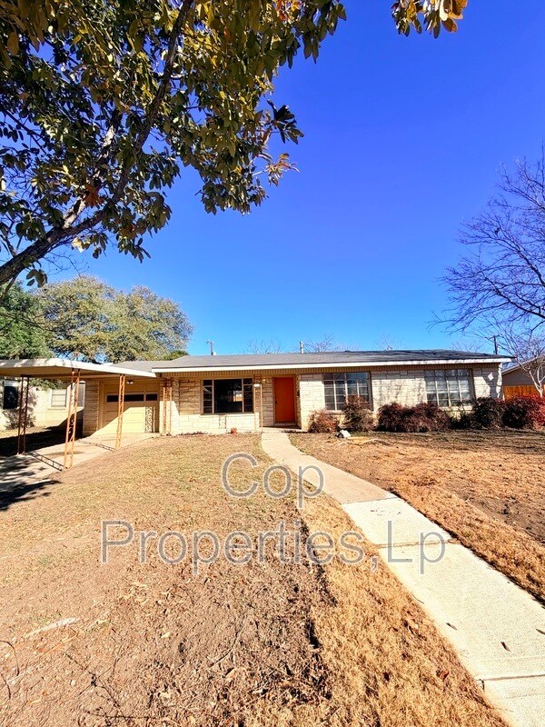 Building Photo - 339 Waxwood Ln