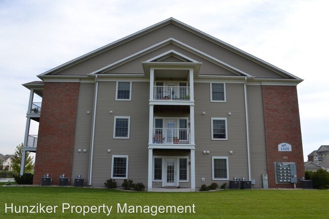 Foto del edificio - 1324 Mayfield Dr