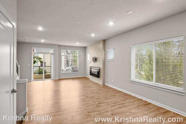 Foto del edificio - 3 br, 2.5 bath House - 480 NE Tork Pl,