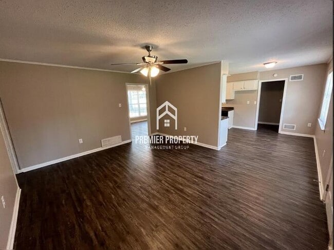 Building Photo - 3394 Bentley - Available Now!