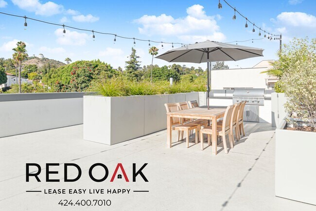 Building Photo - 1860 N Western Ave