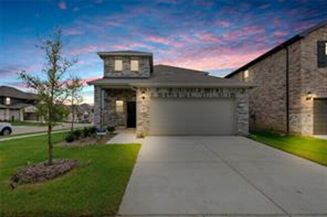 Building Photo - Spacious 3BR/2.5BA Home Near Parks, Dining & Community Pool