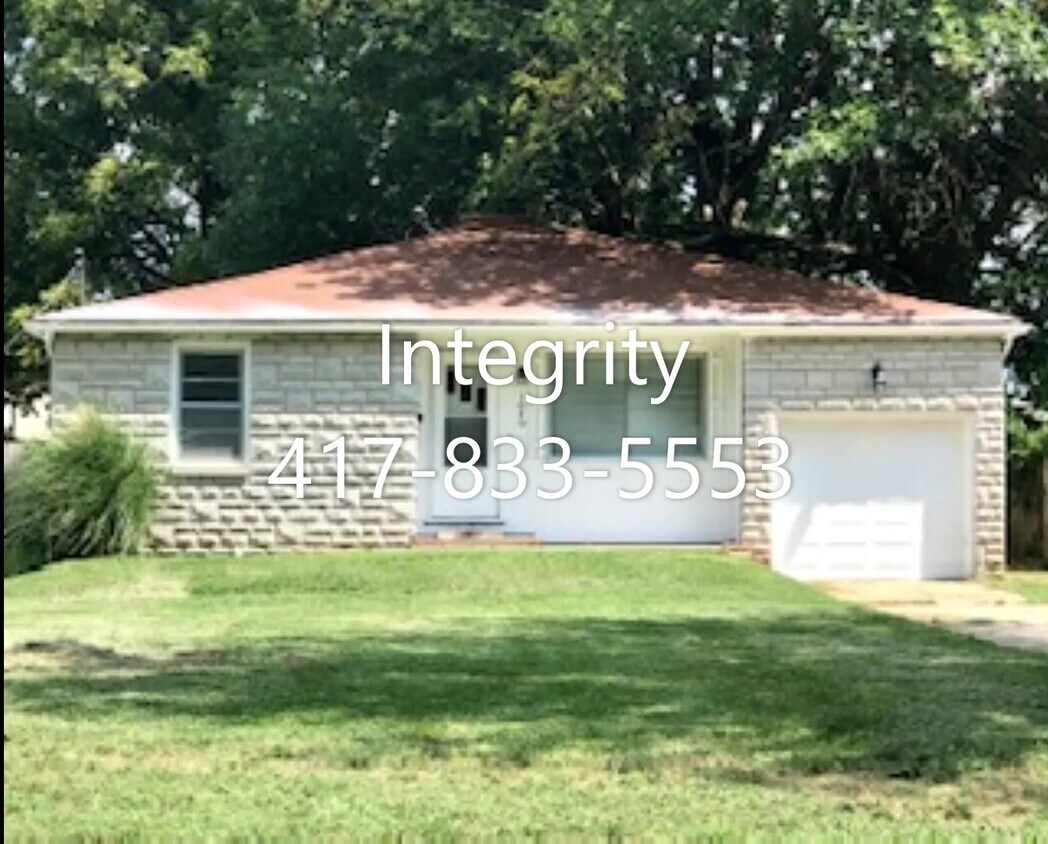 Foto principal - 1040 S Kentwood Ave
