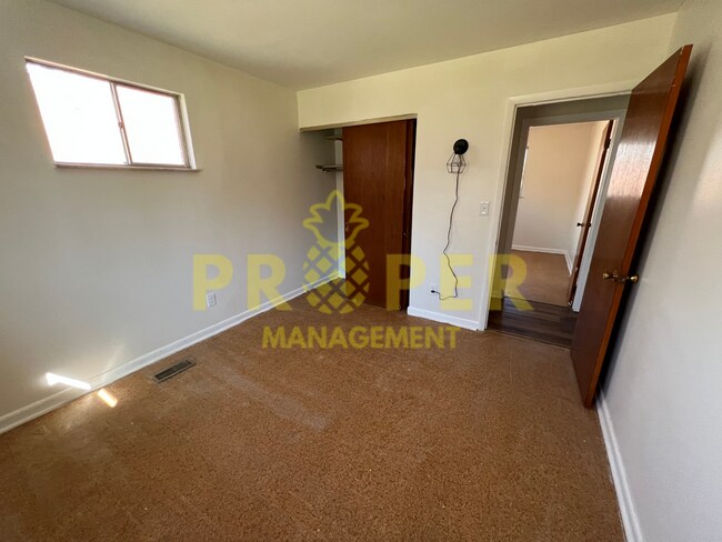 Foto del edificio - 3 bedrooms 1.5 bathrooms