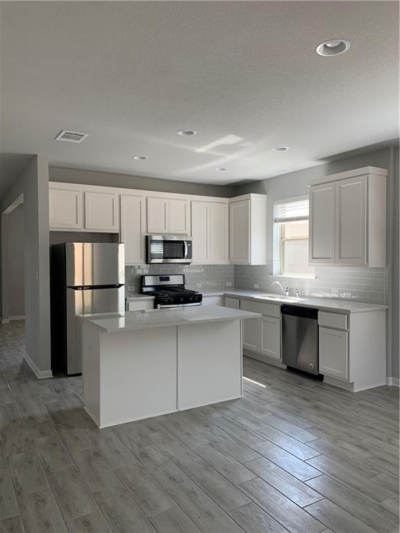 Foto del edificio - 2336 Pecan Island Dr