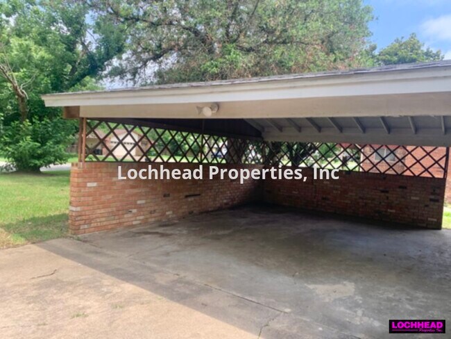 Foto del edificio - 3 BEDROOM IN TERRELL!!!!!