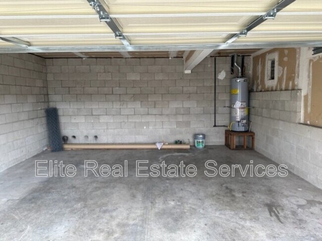 Foto del edificio - 725 Pidgeon St