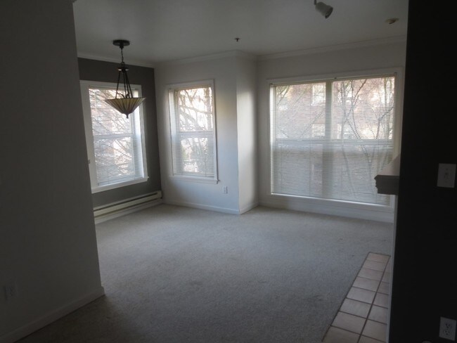 Foto del edificio - 506 E Howell St