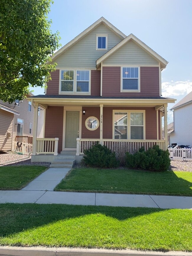 Building Photo - Beautiful 2-Story home near Ft Collins Country Club with easy access to I-25.