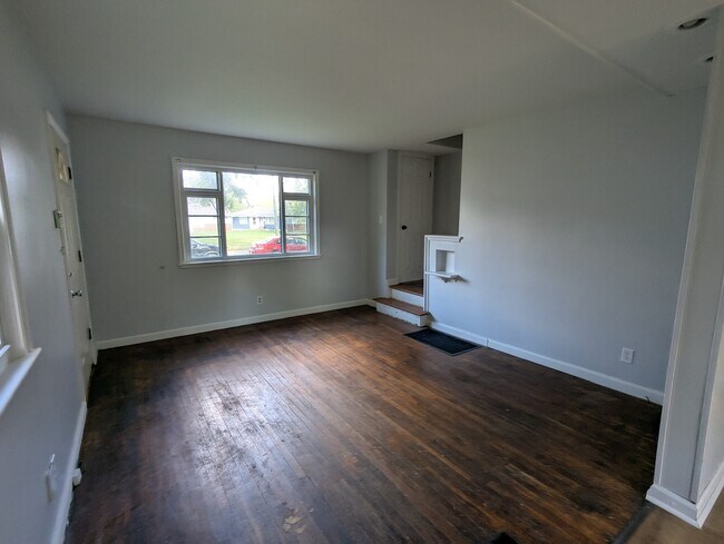 Building Photo - 2983 Moreland Dr