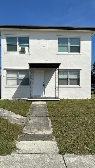 Building Photo - 3734 Avenue S