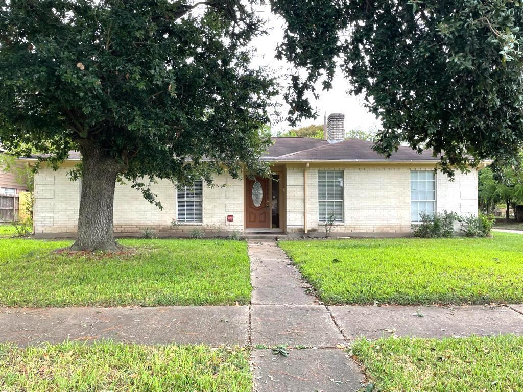 Primary Photo - 11031 Silkwood Dr