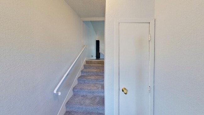 Entryway - 5618 84th 1/2 Ave N