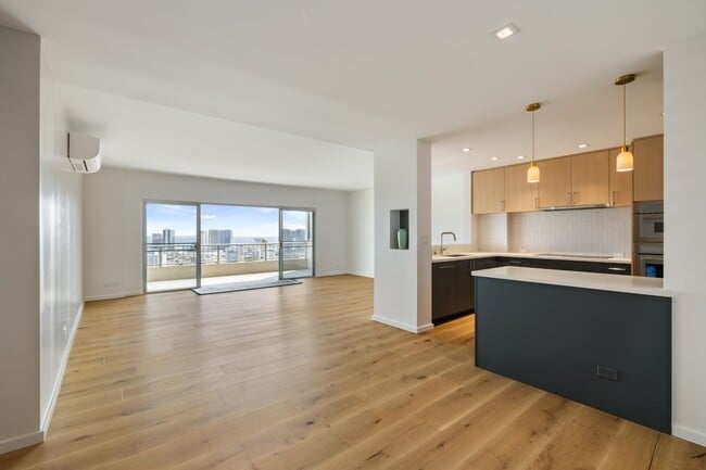 Photo - 999 Wilder Ave House