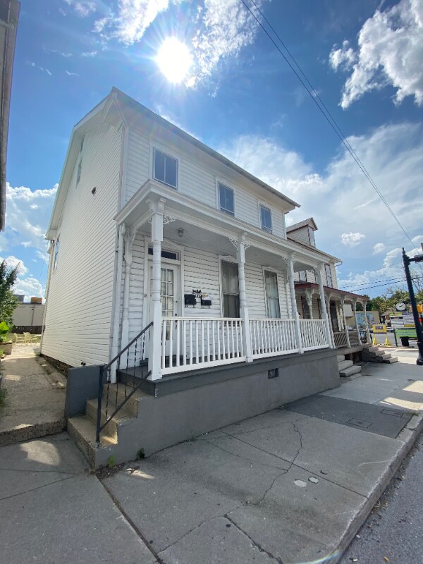 Primary Photo - 248 Chambersburg St