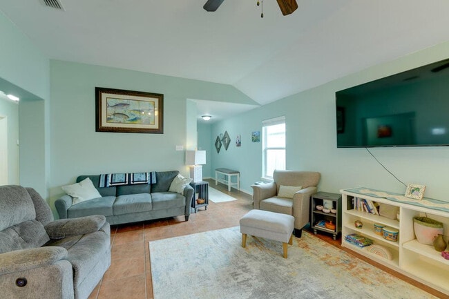 Building Photo - 1509 Oak Harbor Dr