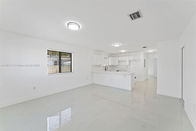 Building Photo - 1556 NW 68th Terrace
