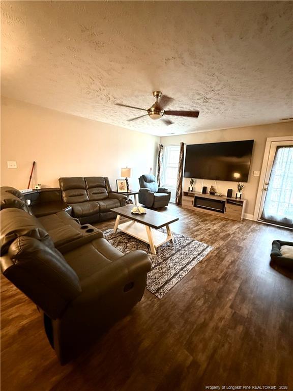 Foto del edificio - 6004 Oak Spring St