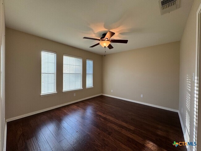 Building Photo - 318 Silverado Trail